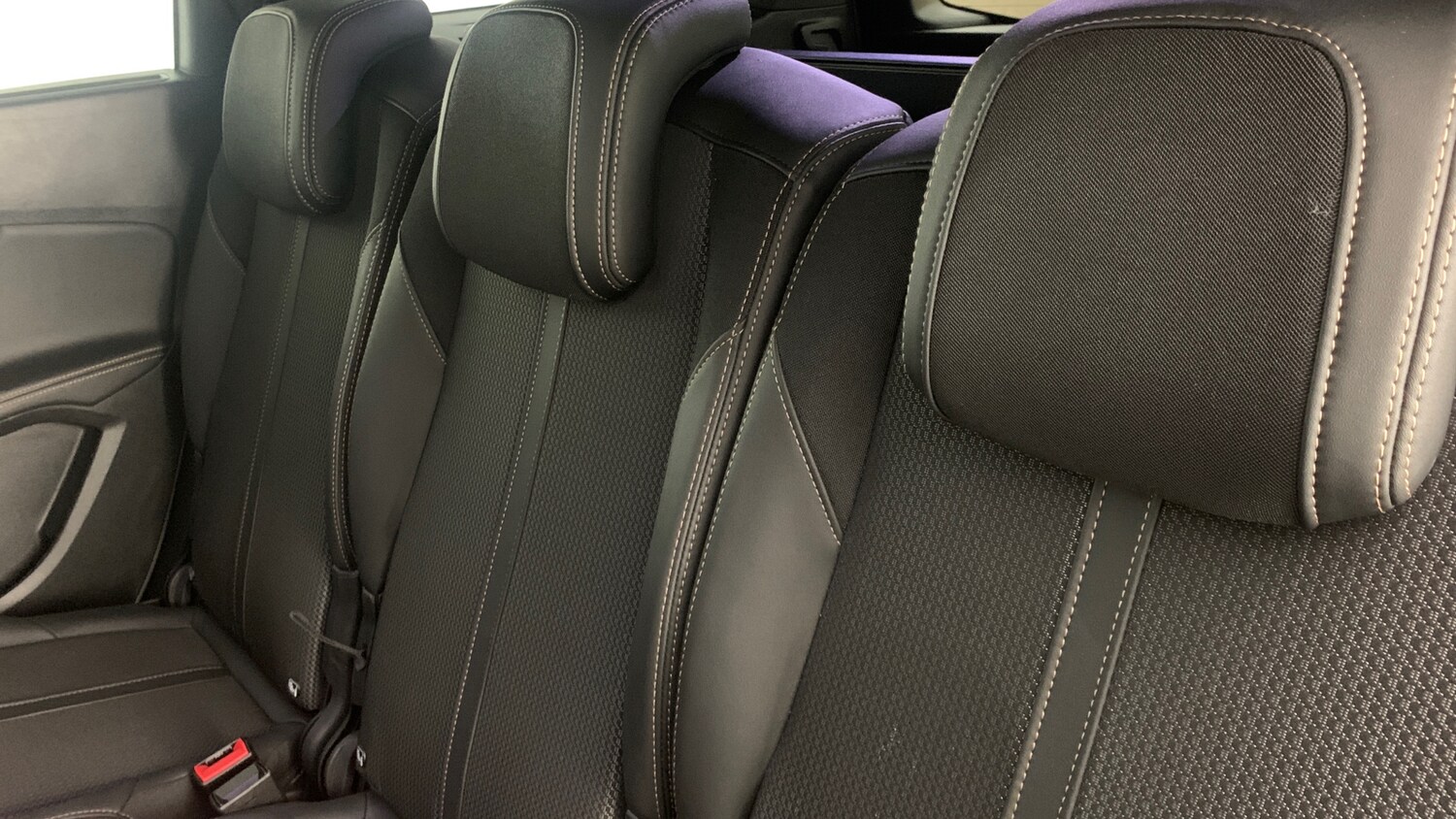 Used Peugeot 5008 2024 for sale - 76216465: Photo 8