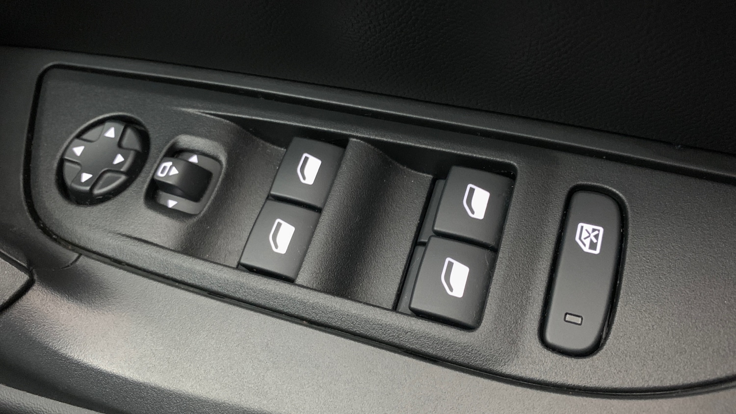 Used Peugeot 2008 2025 for sale - 78035678: Photo 39