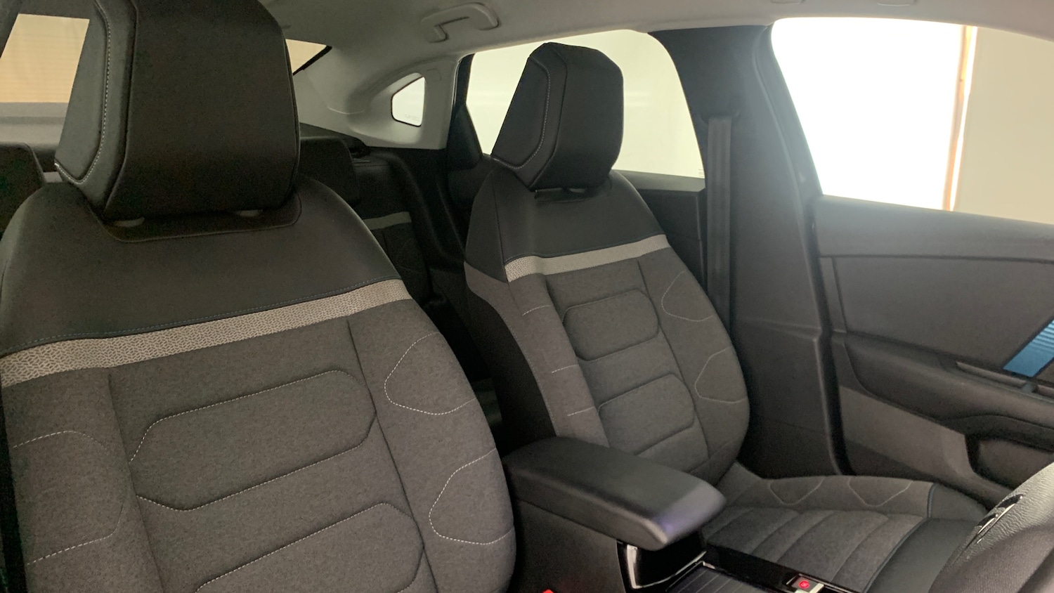 Used Citroen C4 2023 for sale - 76574401: Photo 43