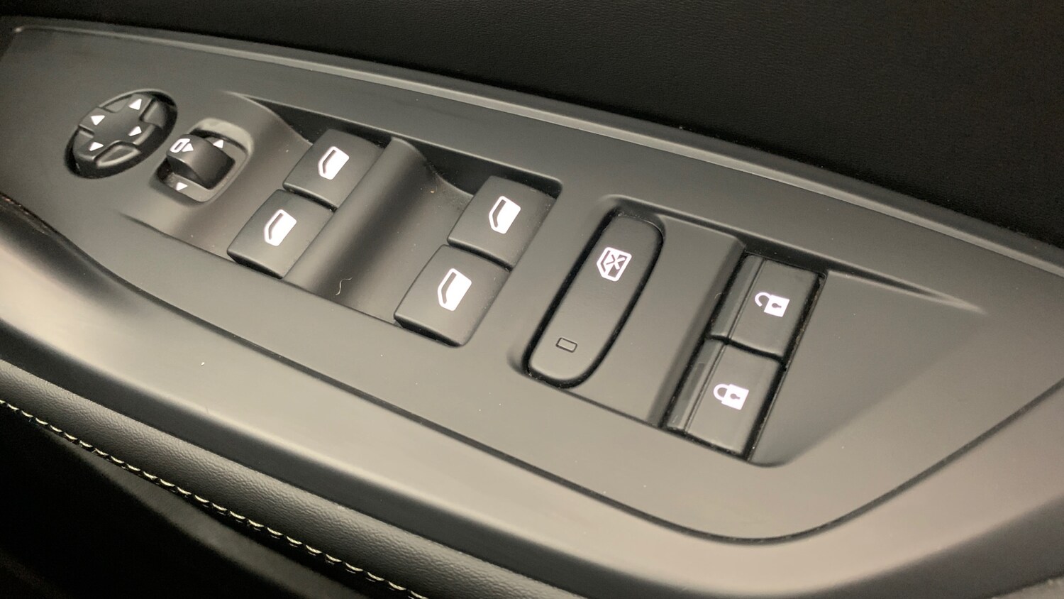 Used Peugeot 308 2024 for sale - 78008359: Photo 39