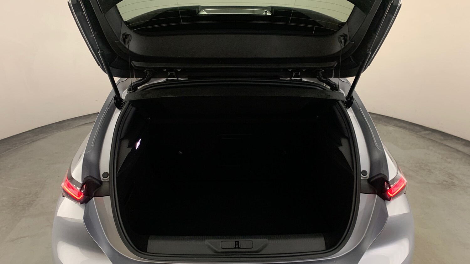 Used Peugeot 308 2024 for sale - 78008359: Photo 5