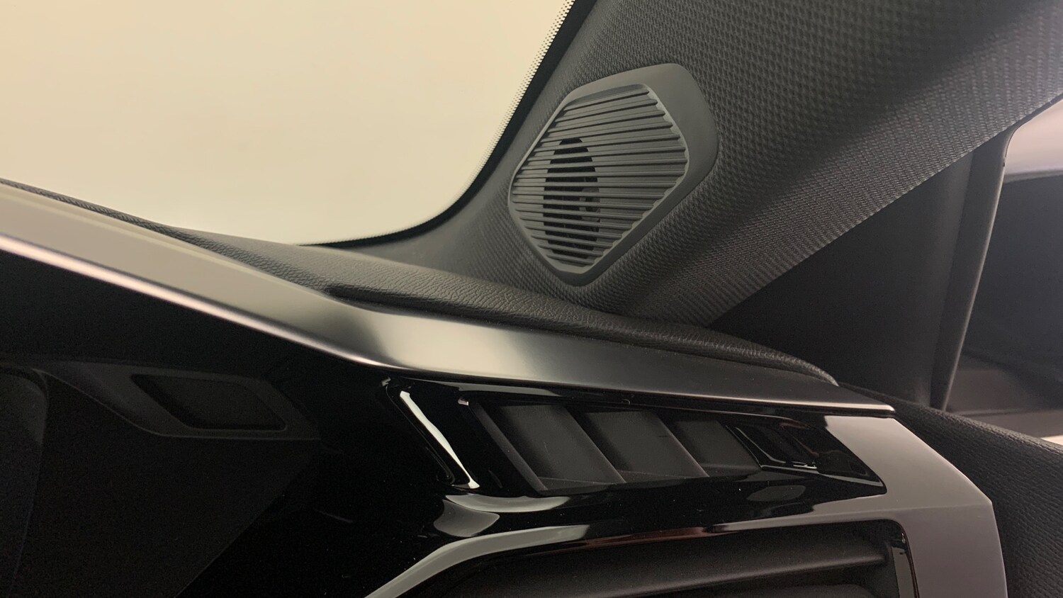 Used Peugeot 308 2024 for sale - 78008359: Photo 59