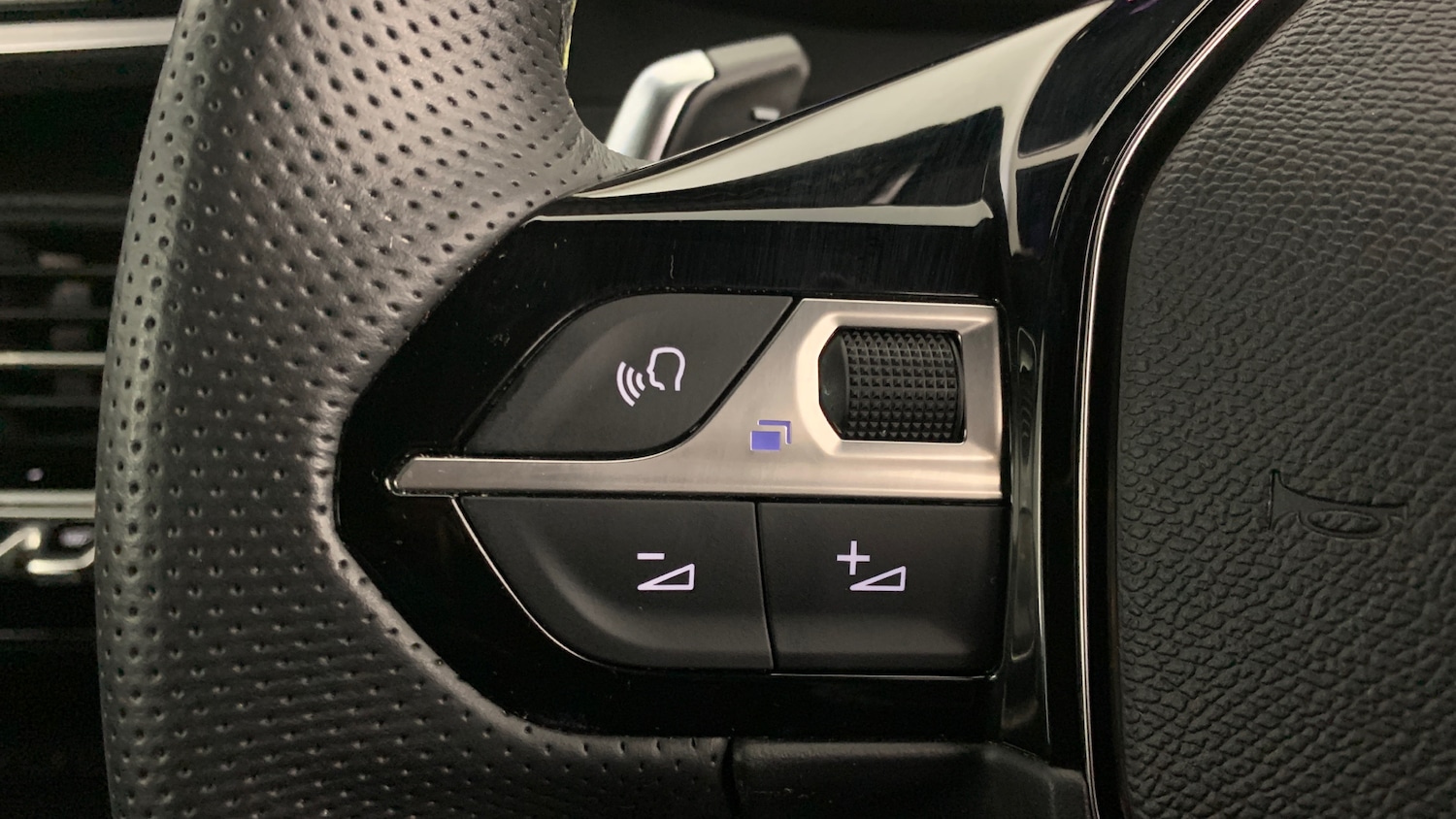 Used Peugeot 2008 2024 for sale - 77176163: Photo 20