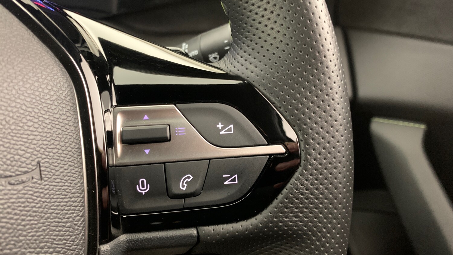 Used Peugeot 408 2024 for sale - 76621425: Photo 18