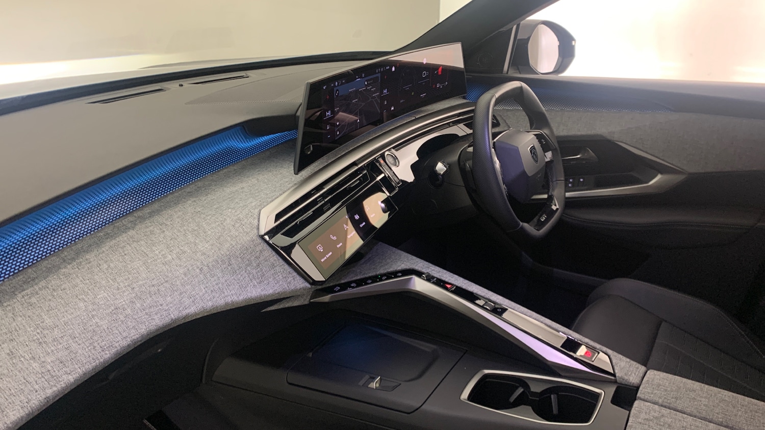 Used Peugeot 3008 2025 for sale - 76966106: Photo 2