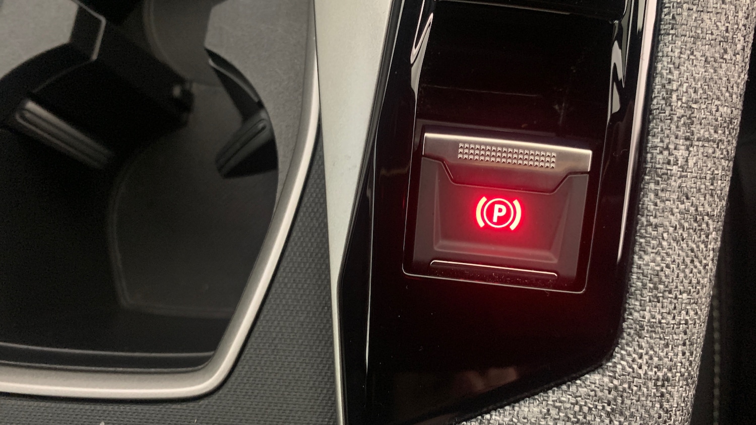 Used Peugeot 3008 2025 for sale - 76966106: Photo 35