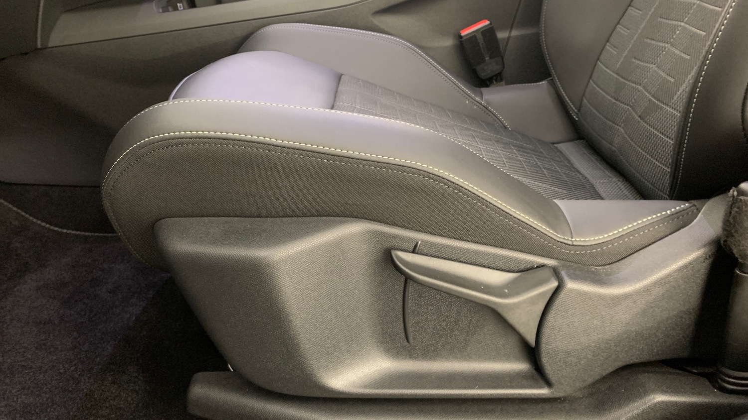 Used Peugeot 3008 2025 for sale - 77959135: Photo 45