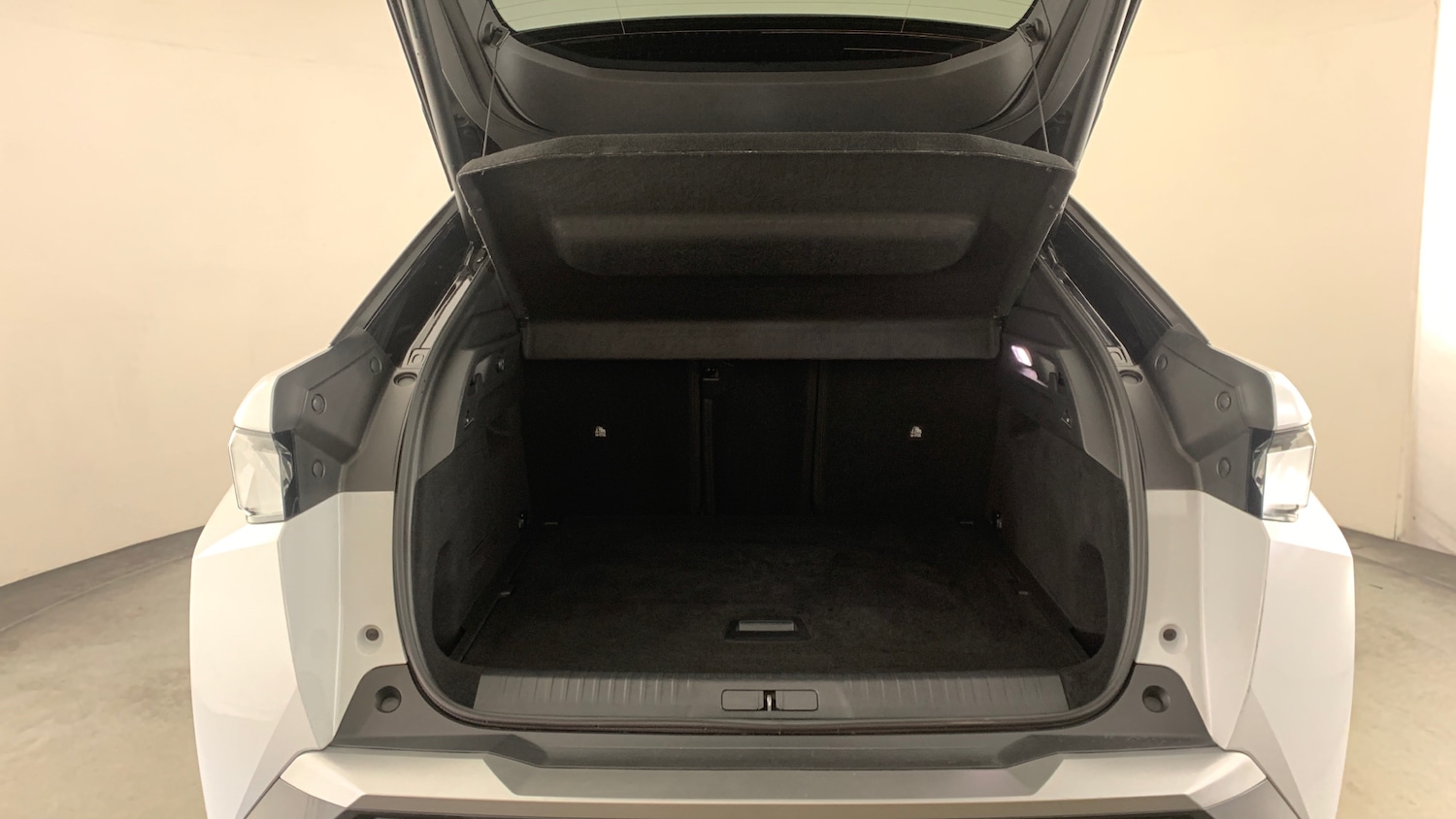 Used Peugeot 3008 2025 for sale - 77959135: Photo 5