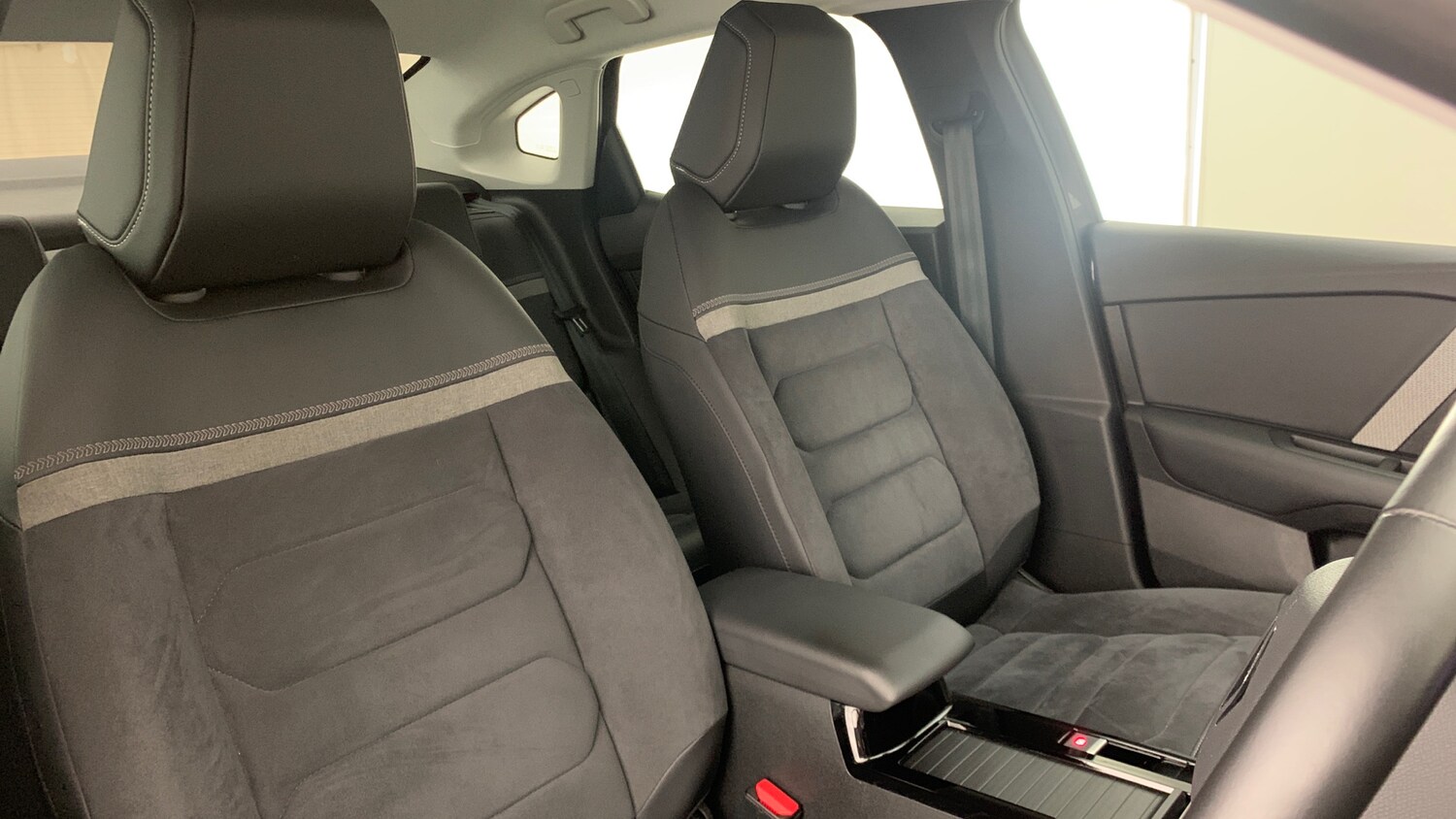 Used Citroen C4 2024 for sale - 75966313: Photo 42