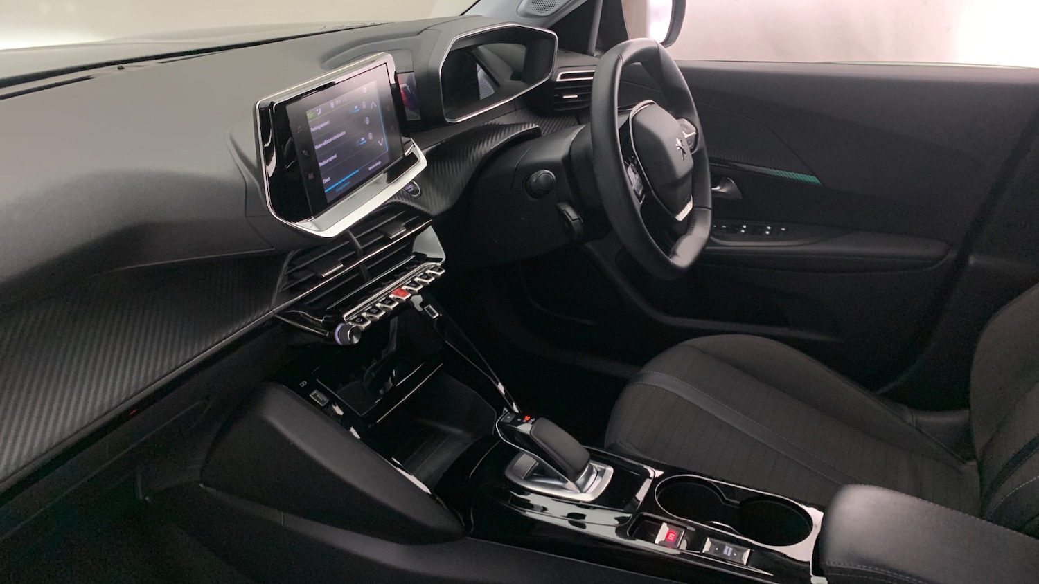 Used Peugeot 2008 2021 for sale - 78087678: Photo 2