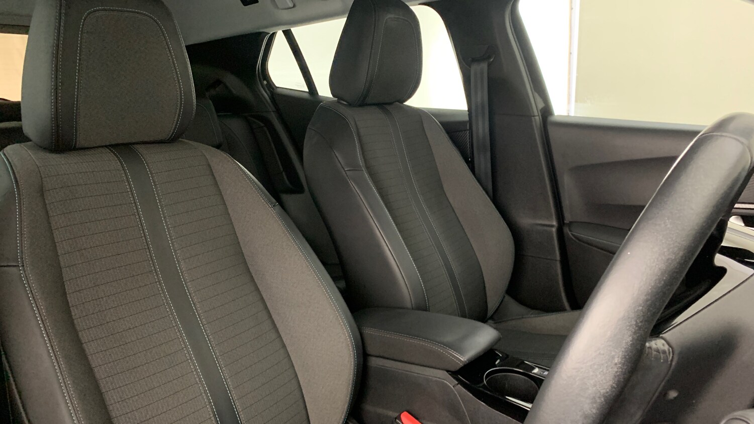 Used Peugeot 2008 2021 for sale - 78087678: Photo 40