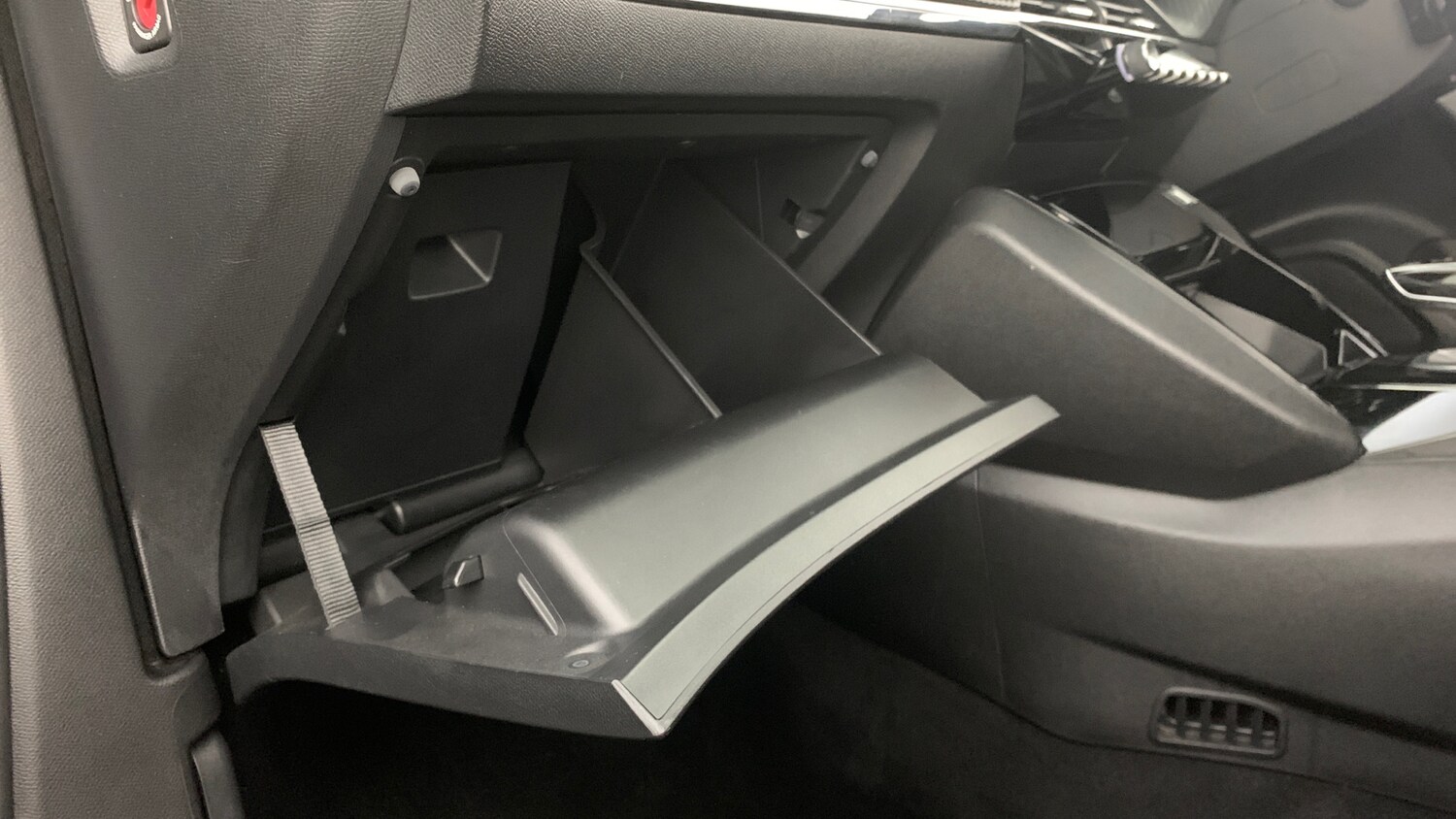 Used Peugeot 2008 2021 for sale - 78087678: Photo 43