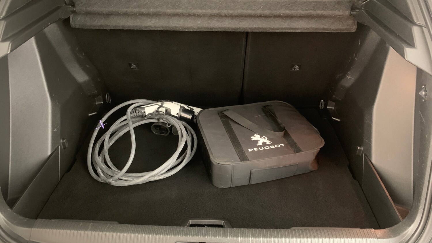 Used Peugeot 2008 2021 for sale - 78087678: Photo 44