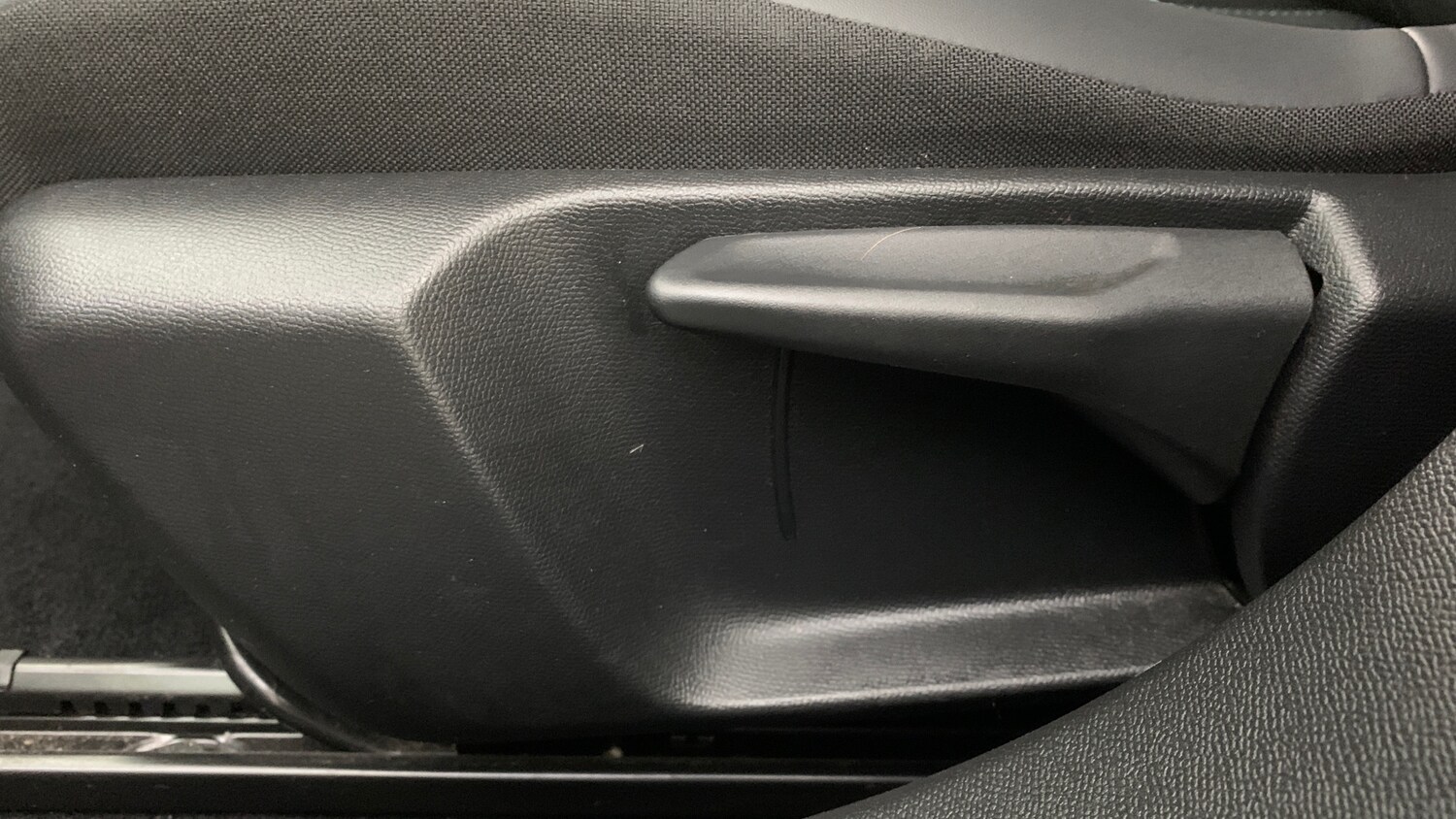 Used Peugeot 2008 2021 for sale - 78087678: Photo 45