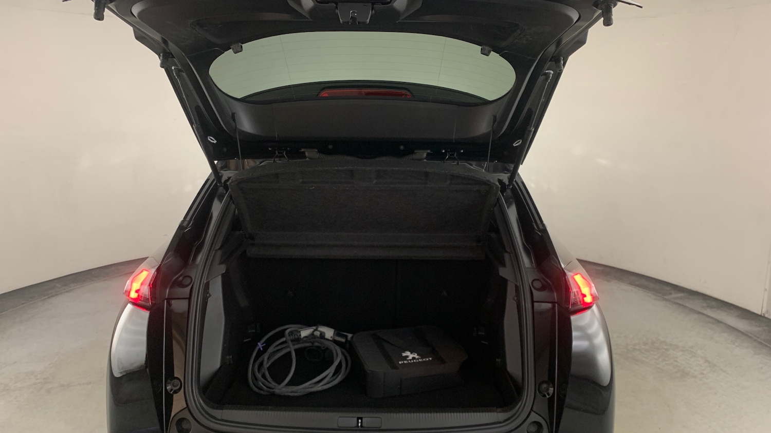 Used Peugeot 2008 2021 for sale - 78087678: Photo 5