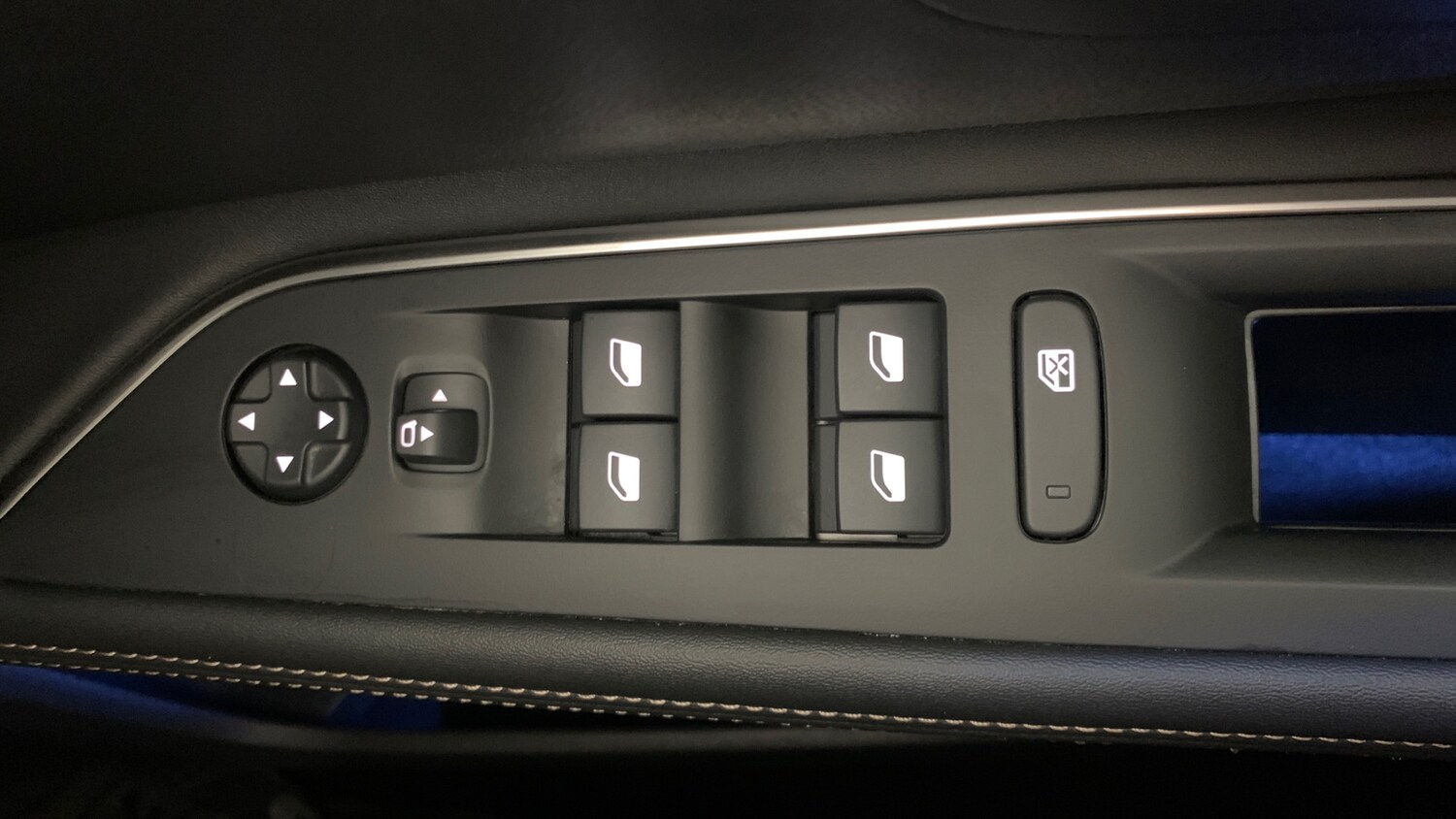 Used Peugeot 5008 2024 for sale - 76216464: Photo 37