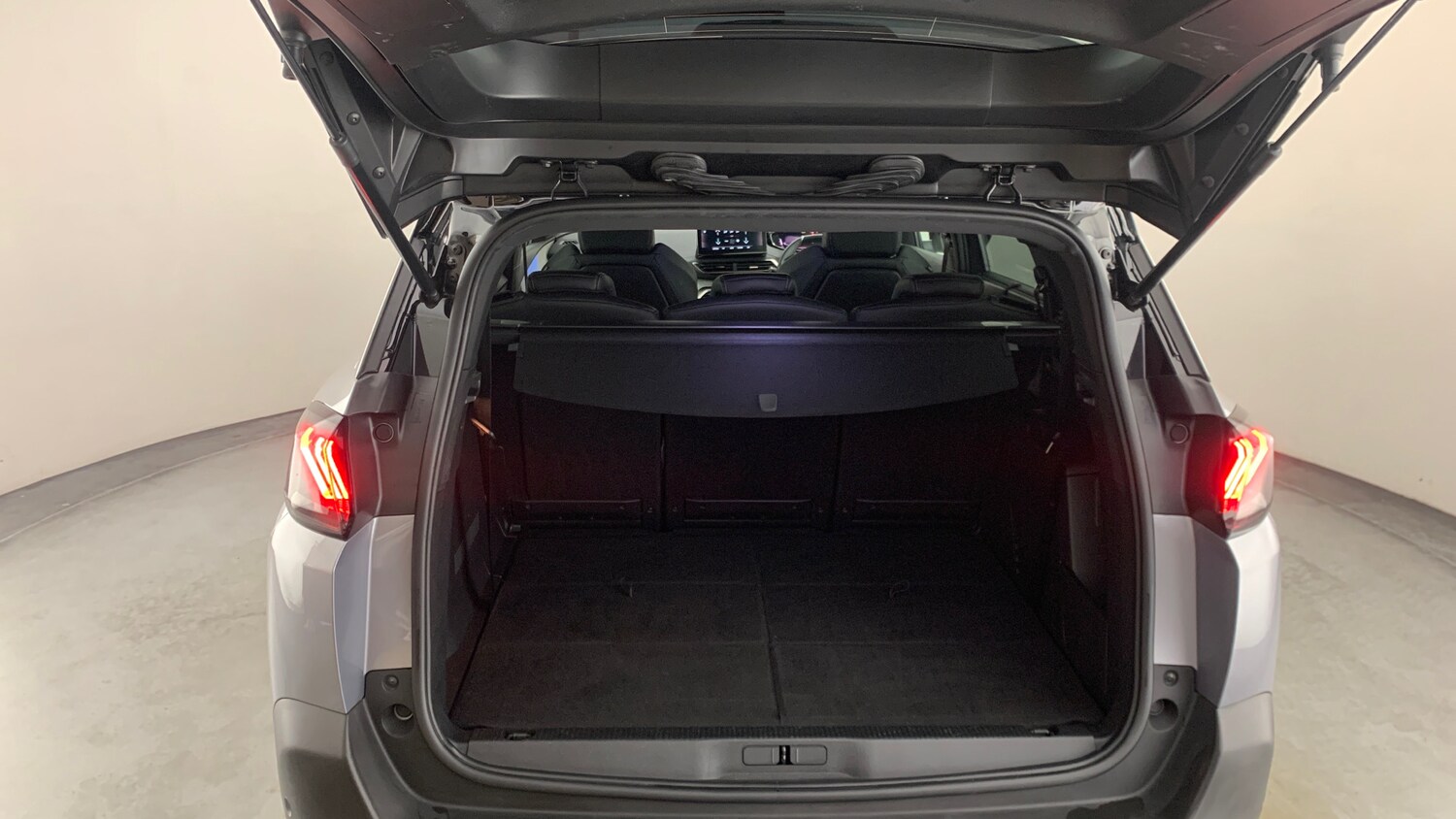 Used Peugeot 5008 2024 for sale - 76216464: Photo 5