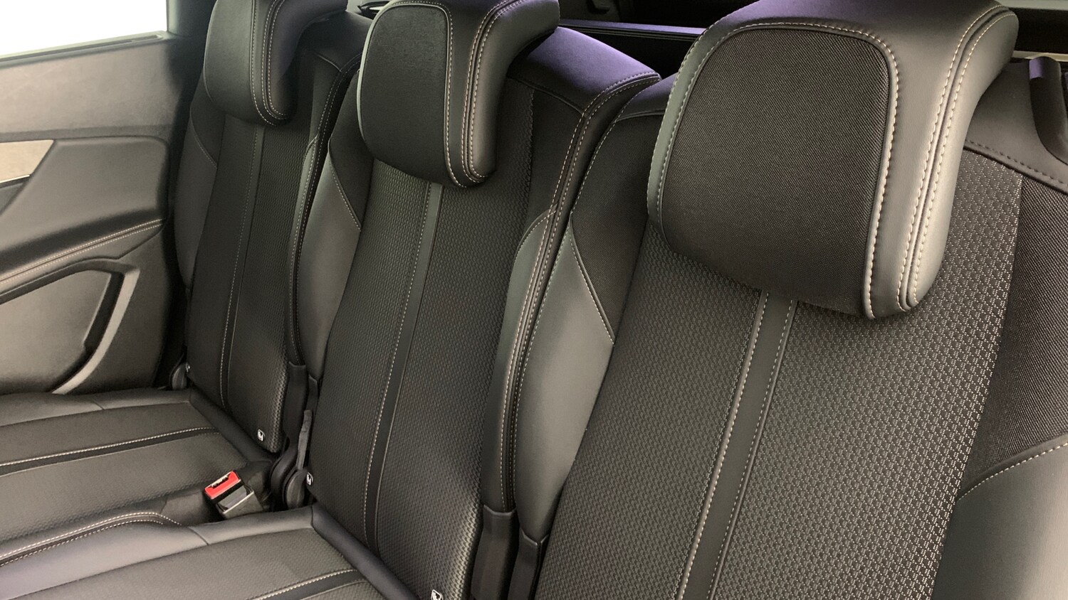 Used Peugeot 5008 2024 for sale - 76216464: Photo 8