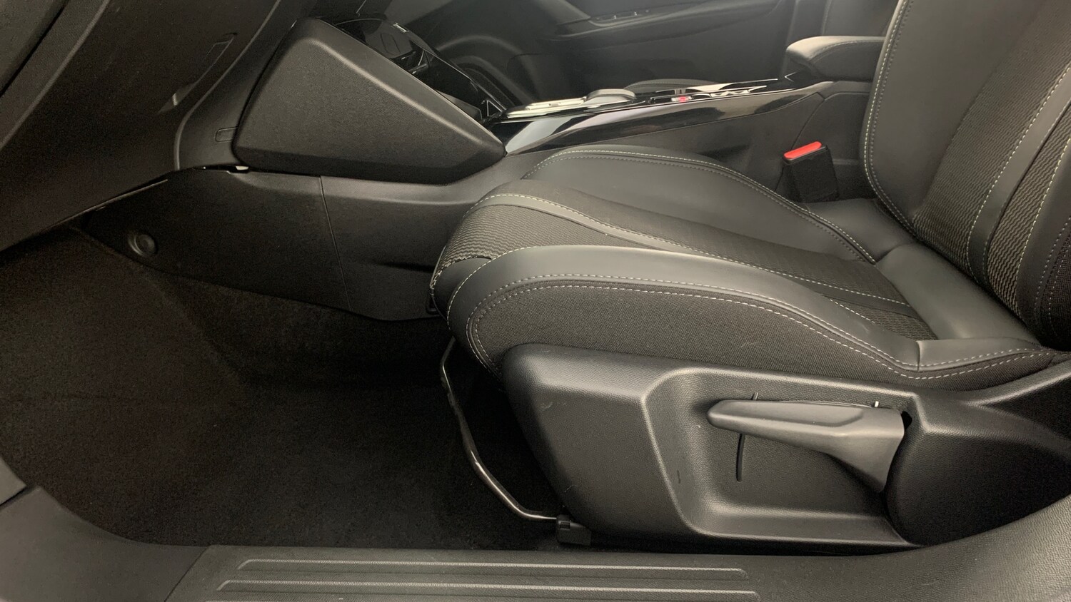 Used Peugeot 2008 2025 for sale - 77697439: Photo 45