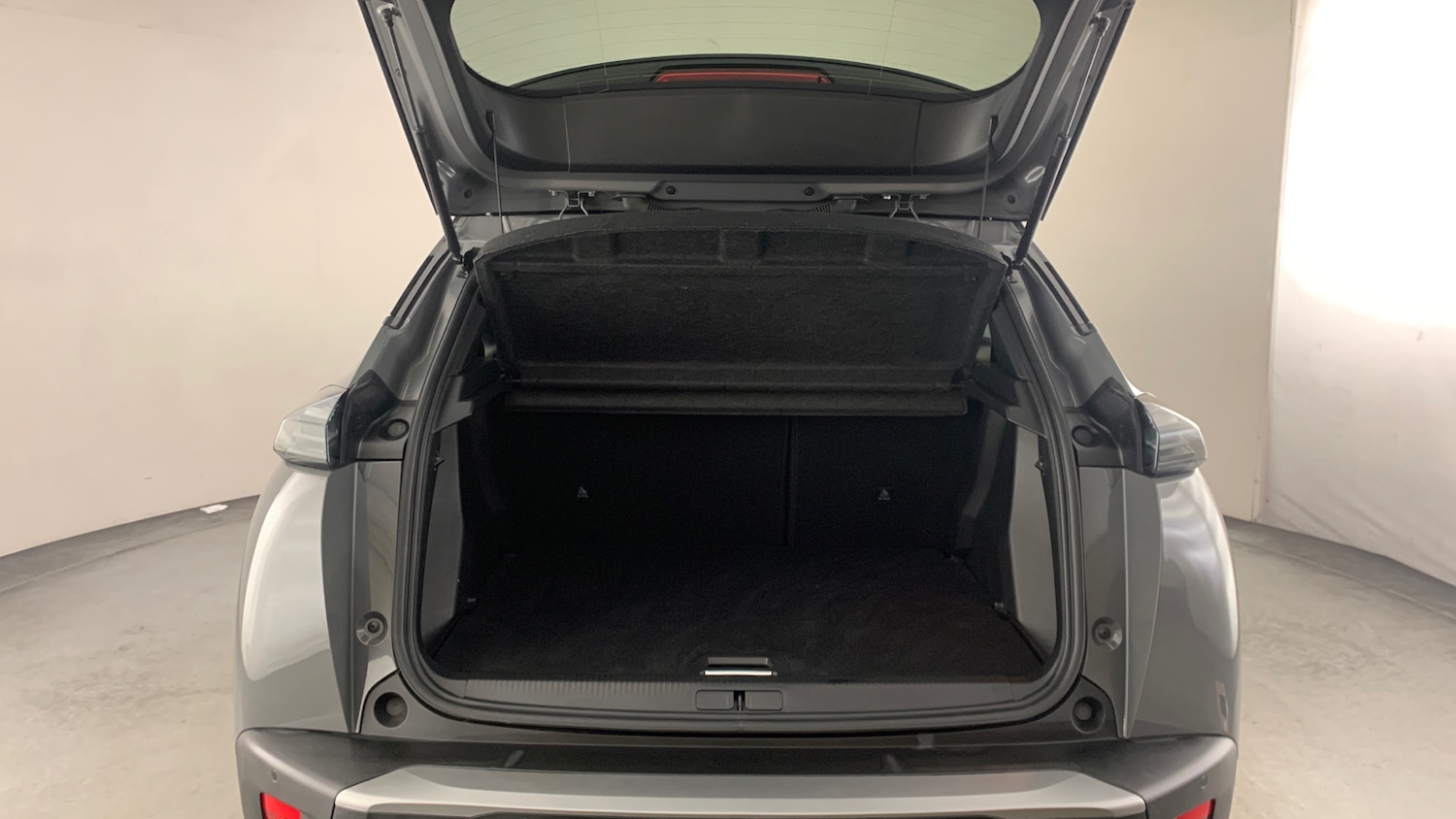 Used Peugeot 2008 2025 for sale - 77697439: Photo 5