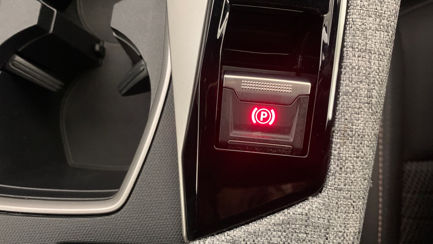 Used Peugeot 3008 2024 for sale - 77110106: Photo 34