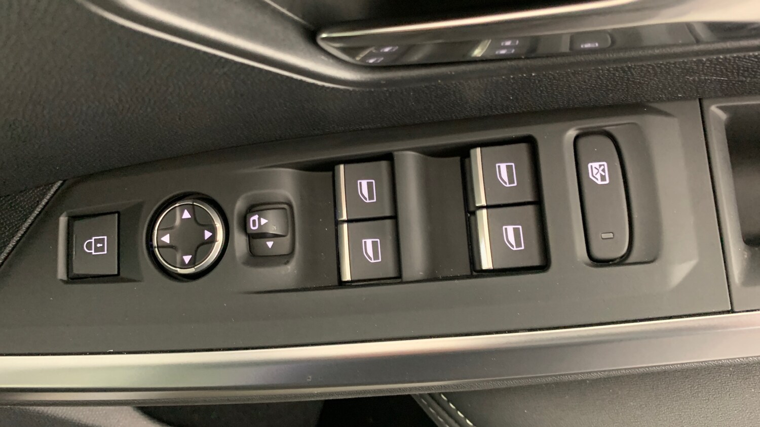 Used Peugeot 3008 2024 for sale - 76110243: Photo 38