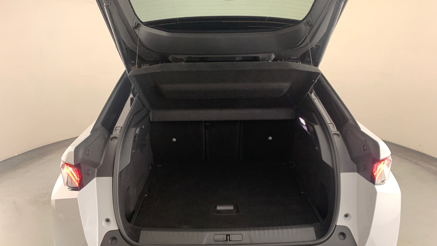 Used Peugeot 3008 2025 for sale - 76474346: Photo 5