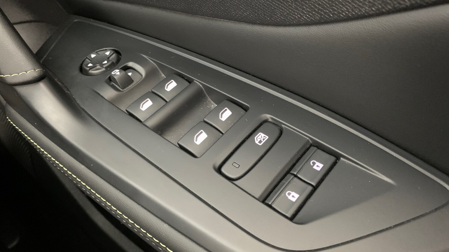 Used Peugeot 408 2025 for sale - 78158084: Photo 39