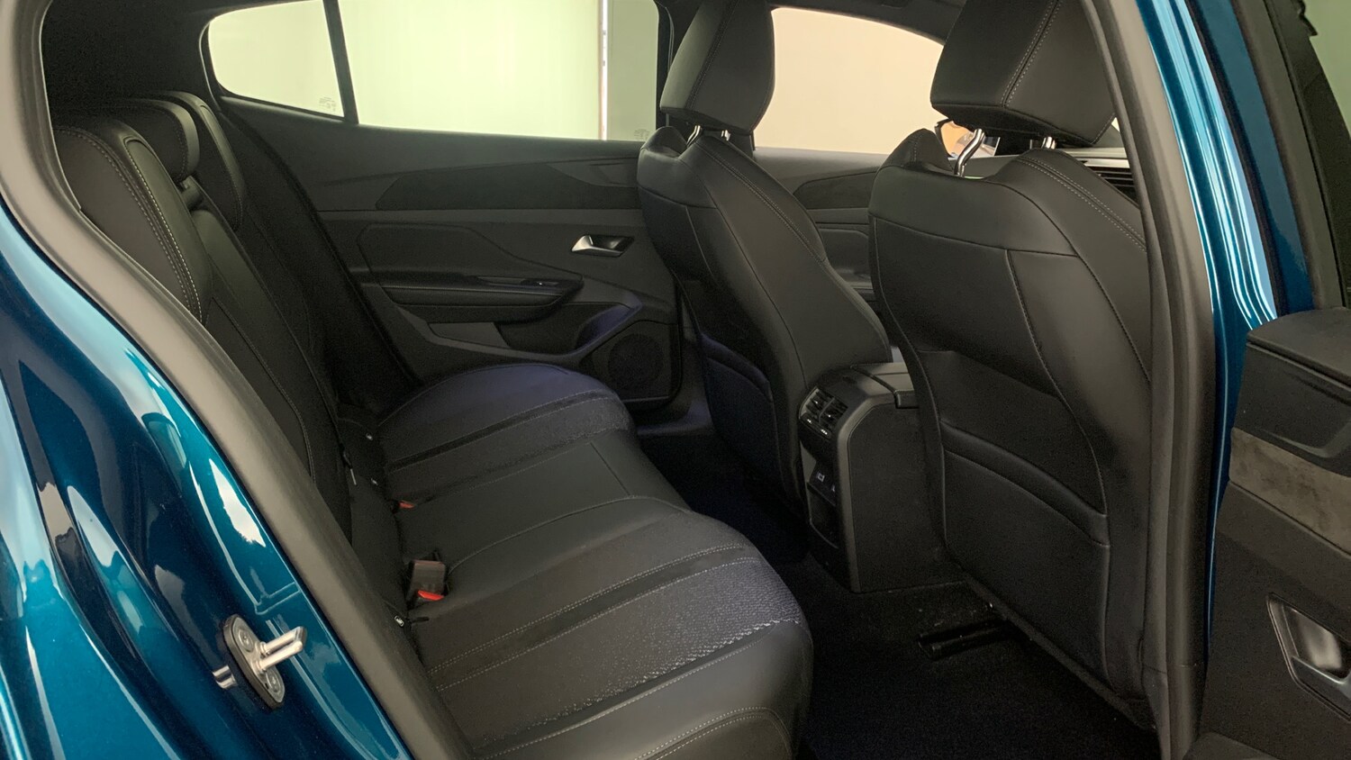 Used Peugeot 408 2025 for sale - 78158084: Photo 63