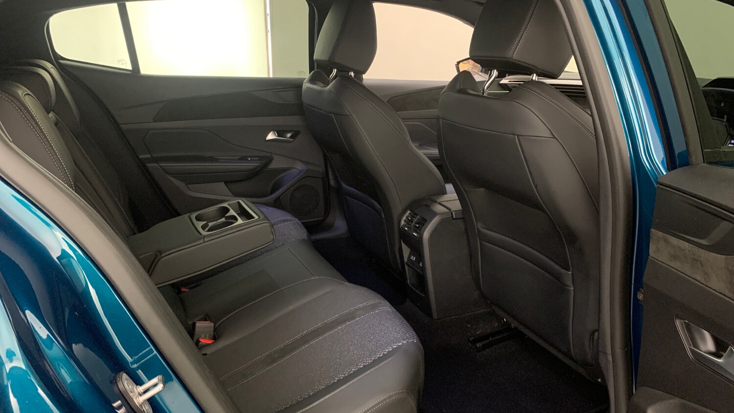 Used Peugeot 408 2025 for sale - 78158084: Photo 65