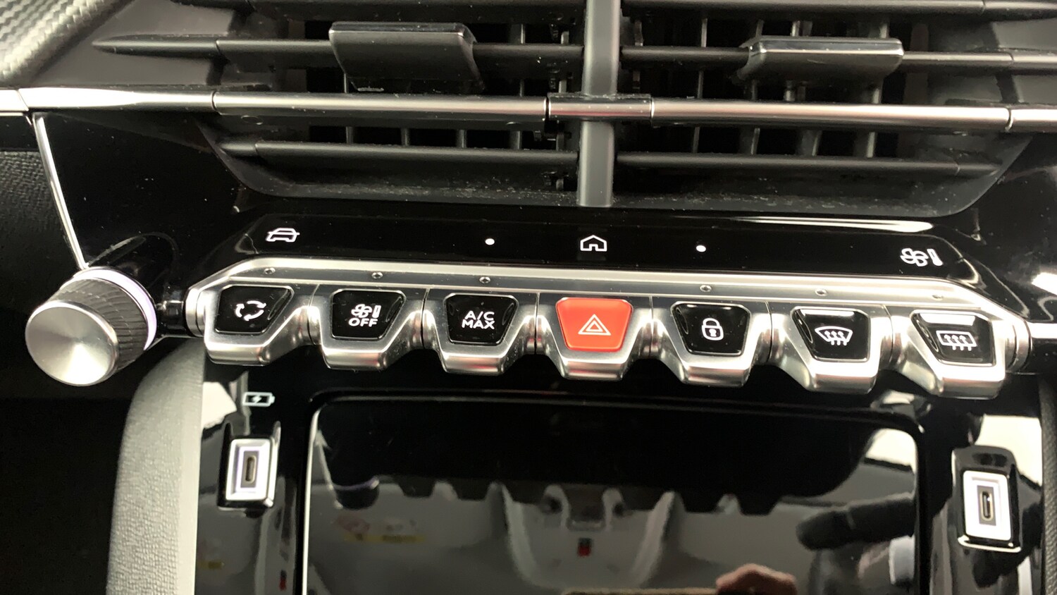 Used Peugeot 208 2024 for sale - 77412788: Photo 49