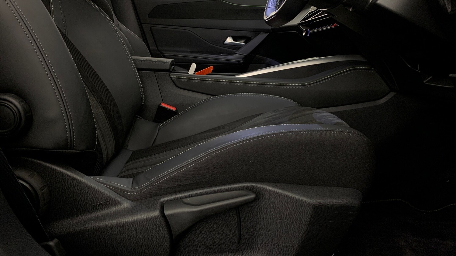 Used Peugeot 408 2024 for sale - 77599612: Photo 43