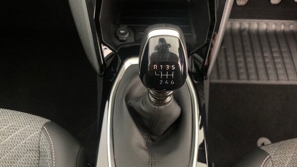 Used Peugeot 208 2024 for sale - 76296634: Photo 32