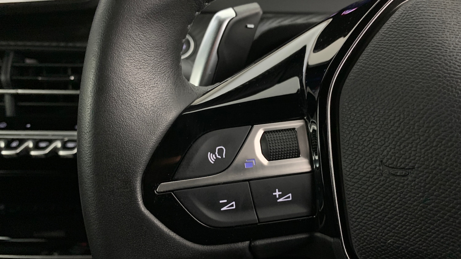 Used Peugeot 2008 2024 for sale - 78087706: Photo 18