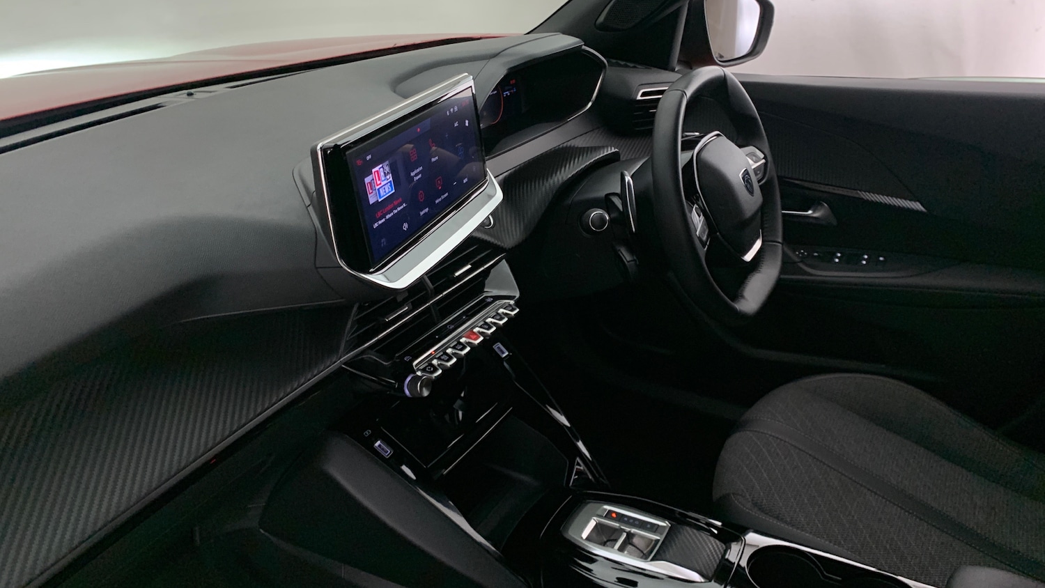 Used Peugeot 2008 2024 for sale - 78087706: Photo 2