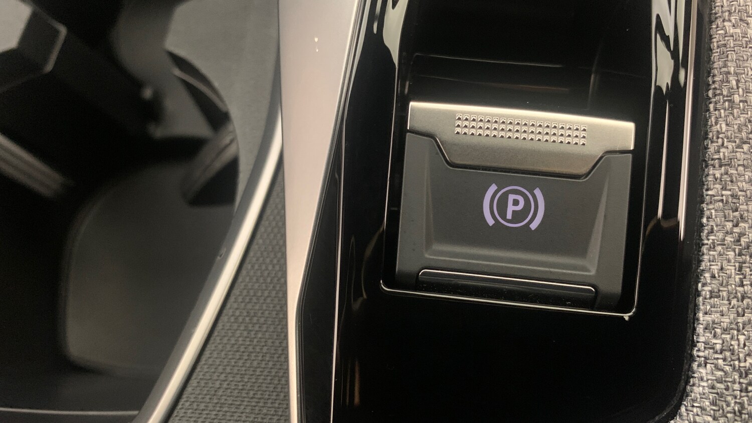 Used Peugeot 5008 2024 for sale - 77587814: Photo 38