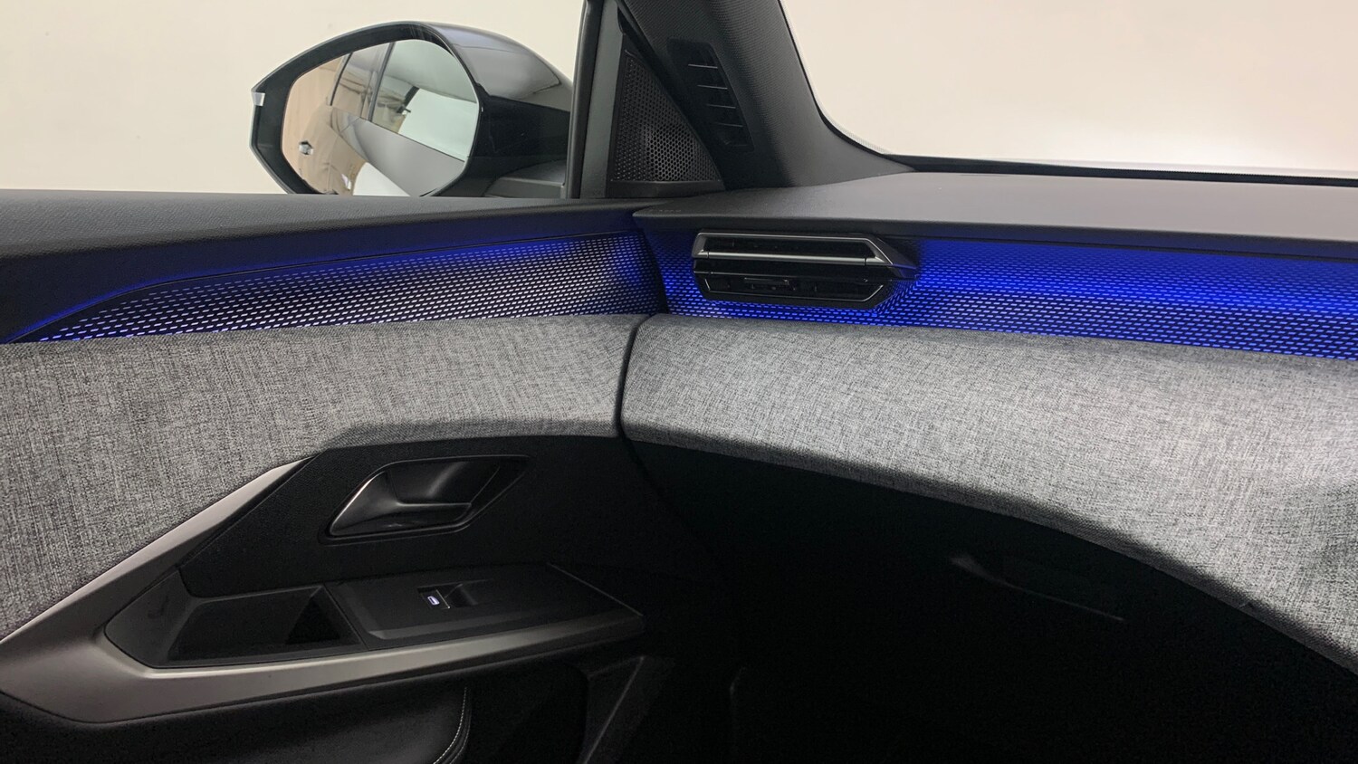 Used Peugeot 5008 2025 for sale - 77346163: Photo 42