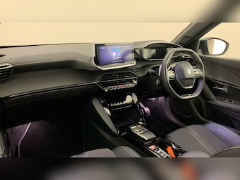 Used Peugeot 2008 2025 for sale - 79442471: Photo