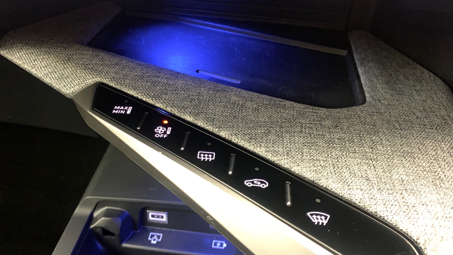 Used Peugeot 3008 2025 for sale - 77042321: Photo 32