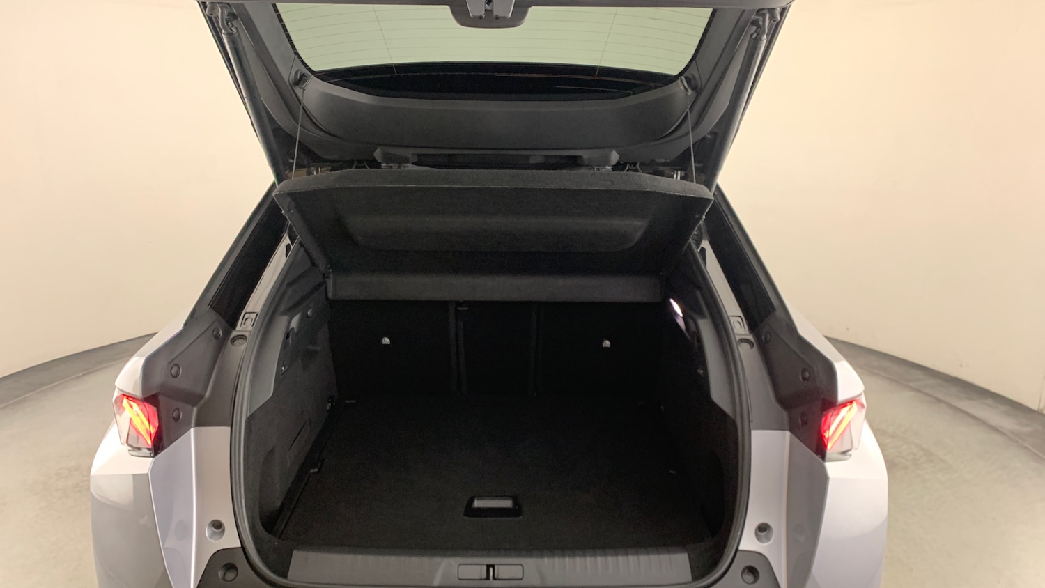 Used Peugeot 3008 2025 for sale - 77042321: Photo 5