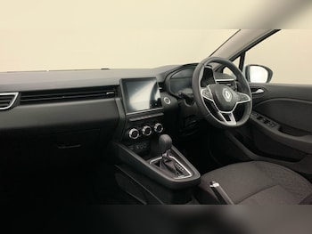 Used Renault Clio 2022 for sale - 78505447: Photo