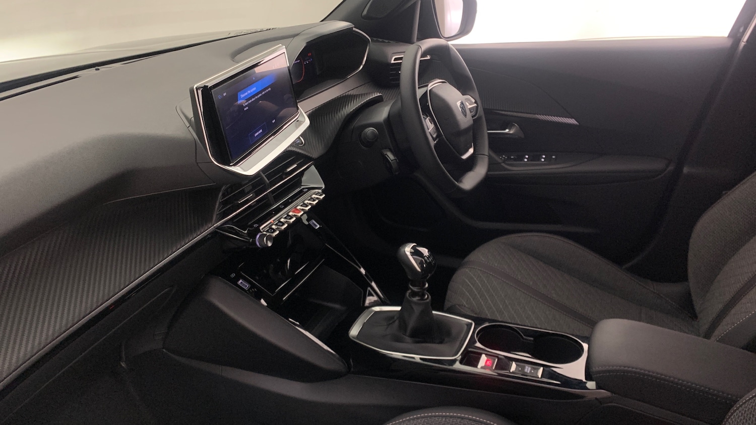 Used Peugeot 2008 2024 for sale - 77042350: Photo 2