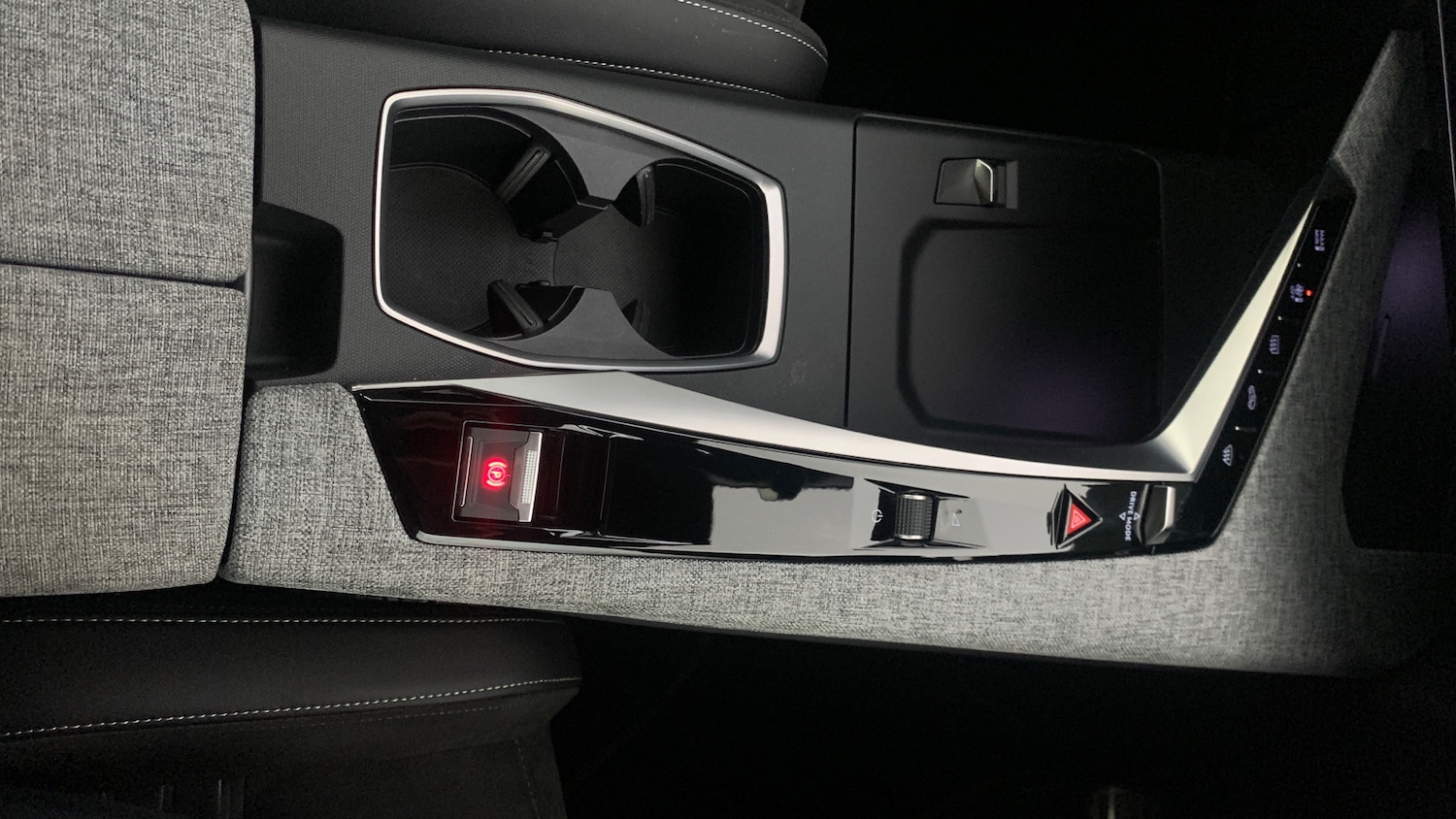 Used Peugeot 3008 2024 for sale - 77176169: Photo 35