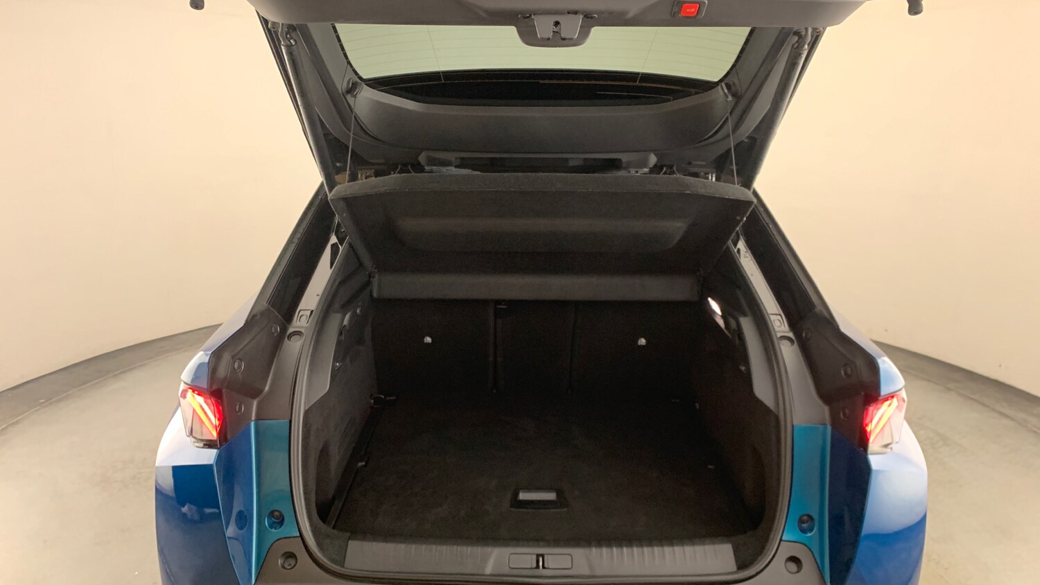 Used Peugeot 3008 2025 for sale - 76359108: Photo 5