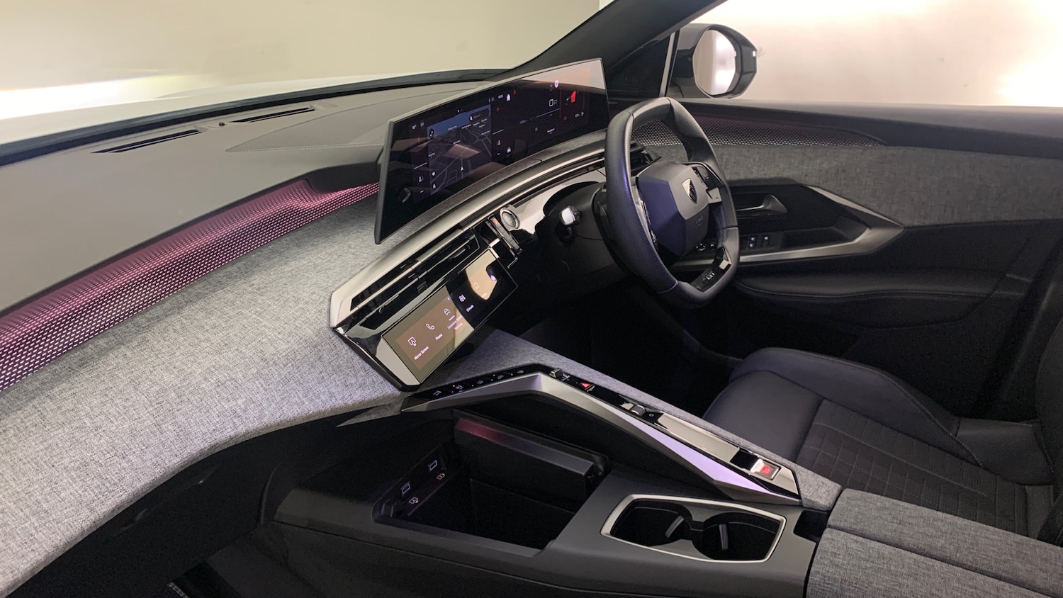 Used Peugeot 3008 2025 for sale - 78021129: Photo 2