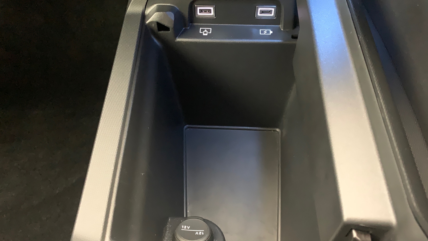 Used Peugeot 3008 2024 for sale - 76966131: Photo 25