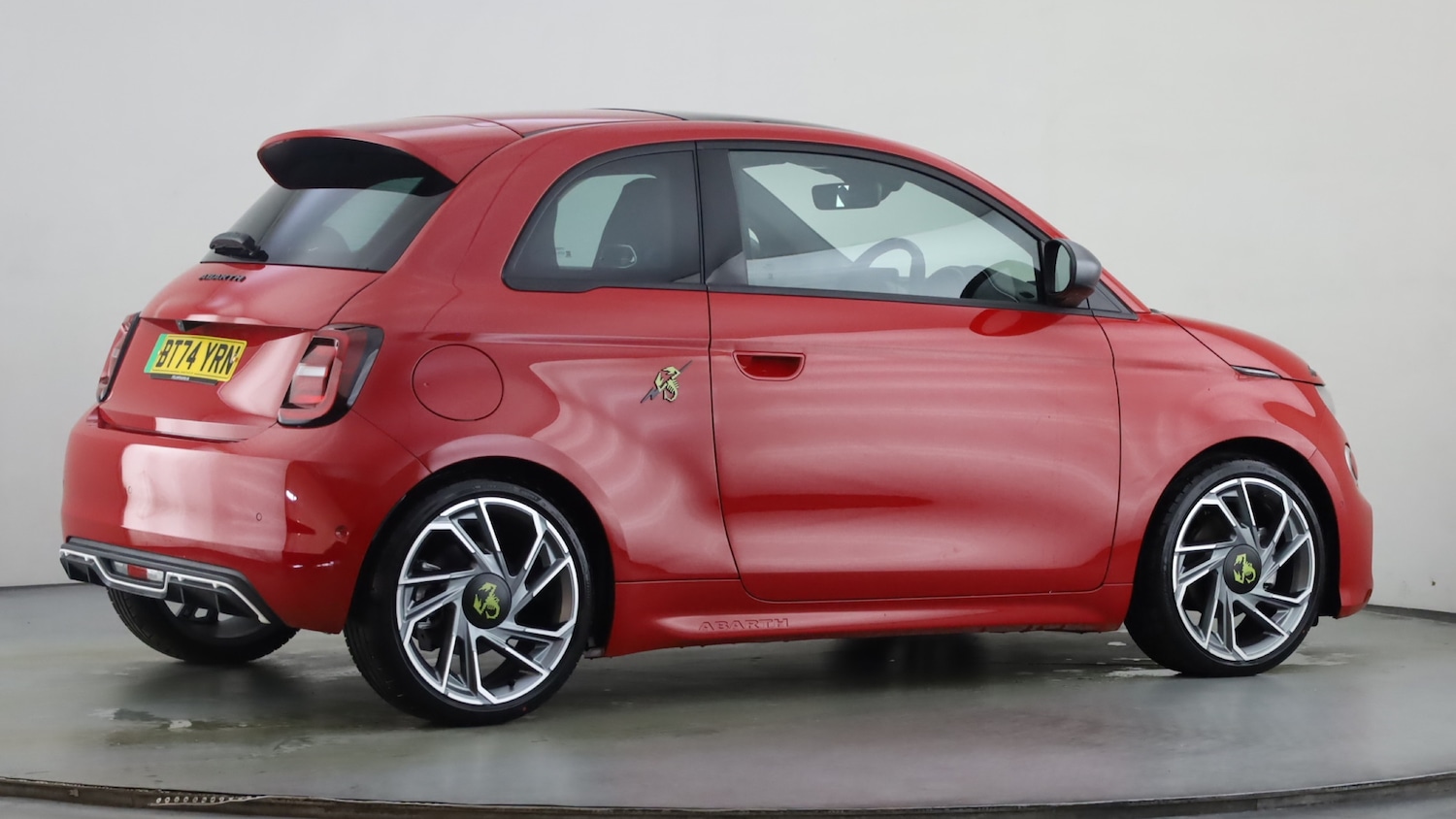 Used Abarth 500 2024 for sale - 76350389: Photo 12