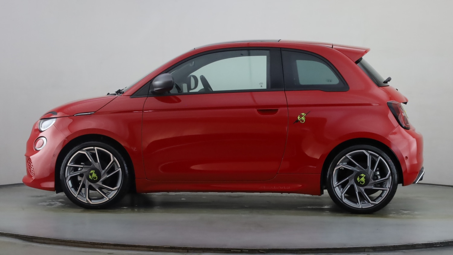 Used Abarth 500 2024 for sale - 76350389: Photo 14