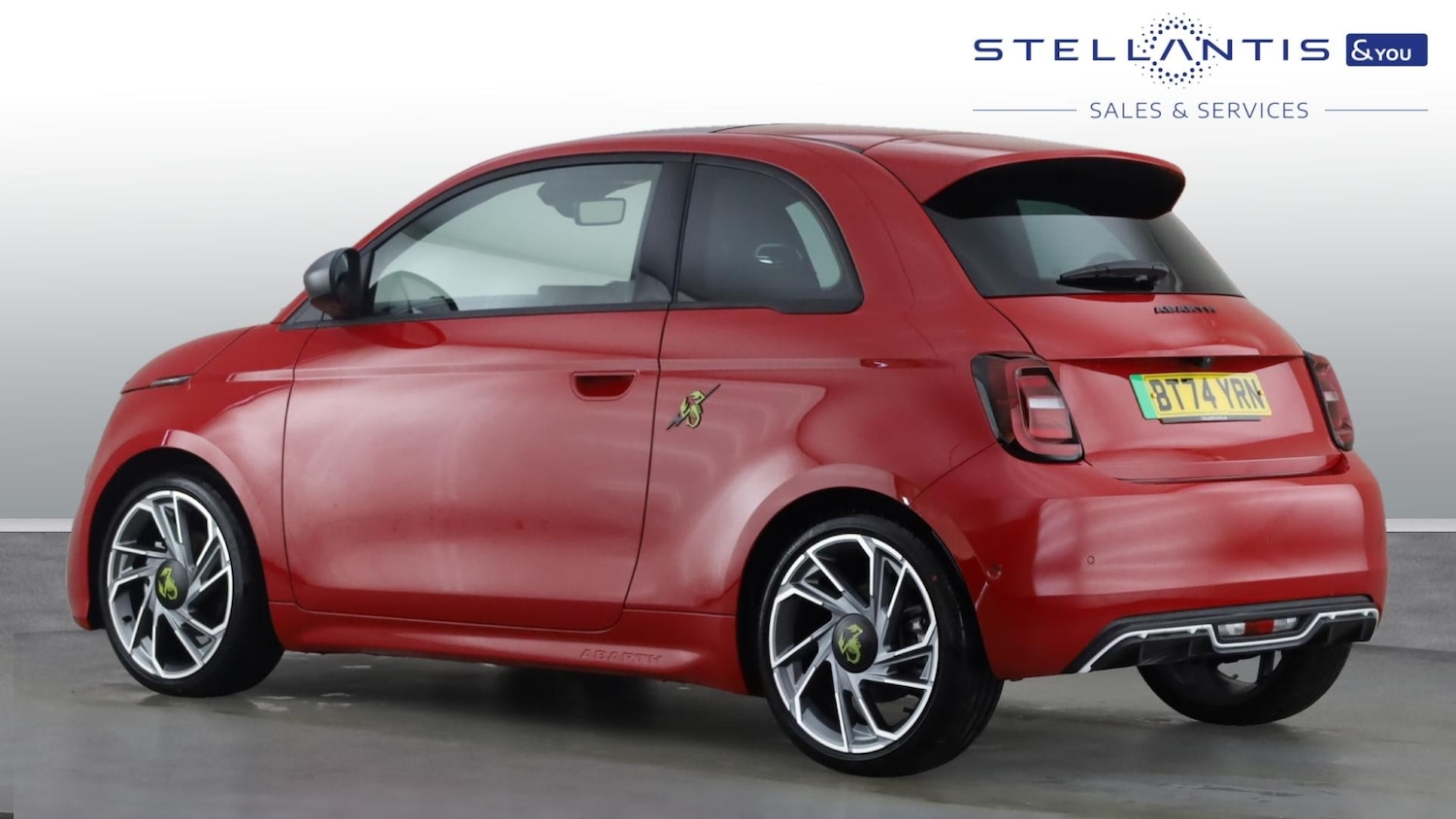Used Abarth 500 2024 for sale - 76350389: Photo 3