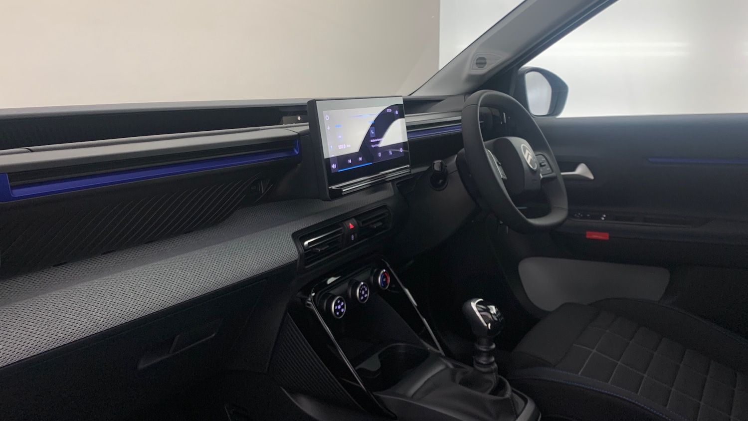 Used Citroen C3 2025 for sale - 76327657: Photo 2